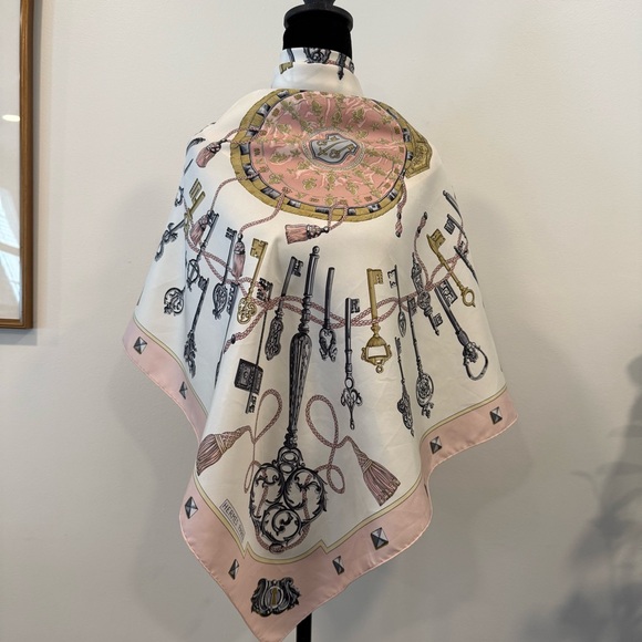 Authentic Hermes Pink and Gold Silk Scarf - Picture 5 of 11